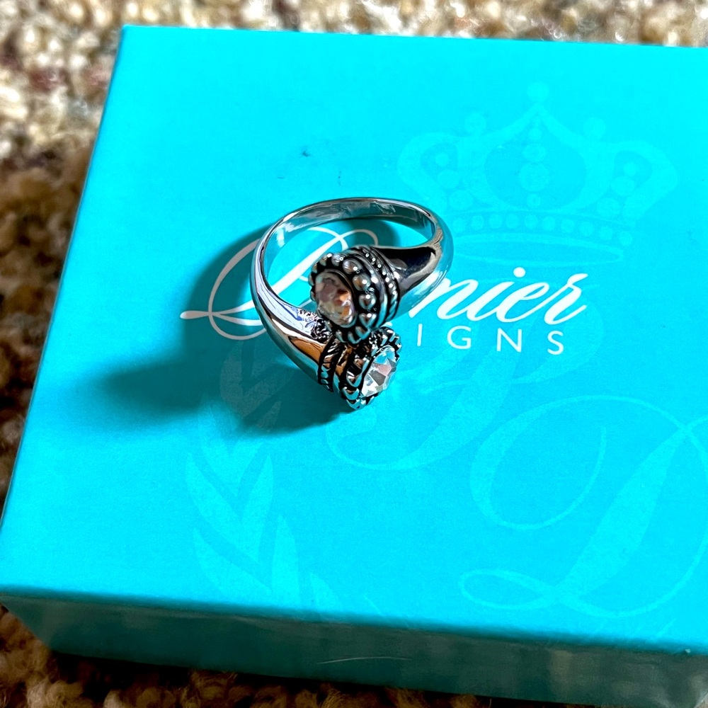 NWT Premier Designs Silver Ring